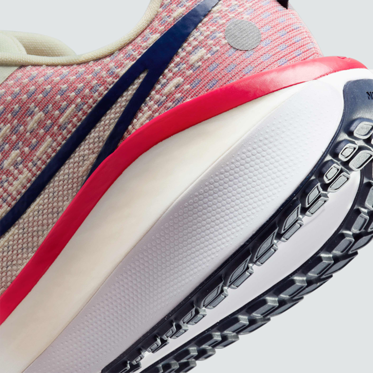 Nike Vomero 17 Running Shoes – Sea Glass/University Red/Blue - Image 3